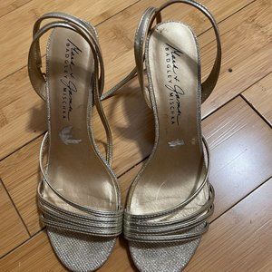 Badgley Mischka Gold Glitter Wedge Sandals - Size 8